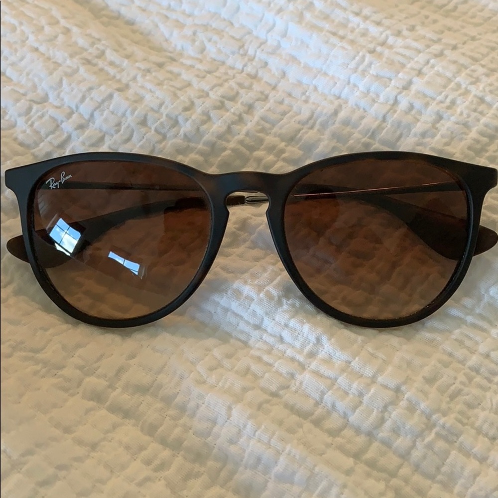 Erika Classic Ray Bans in Matte Tortoise